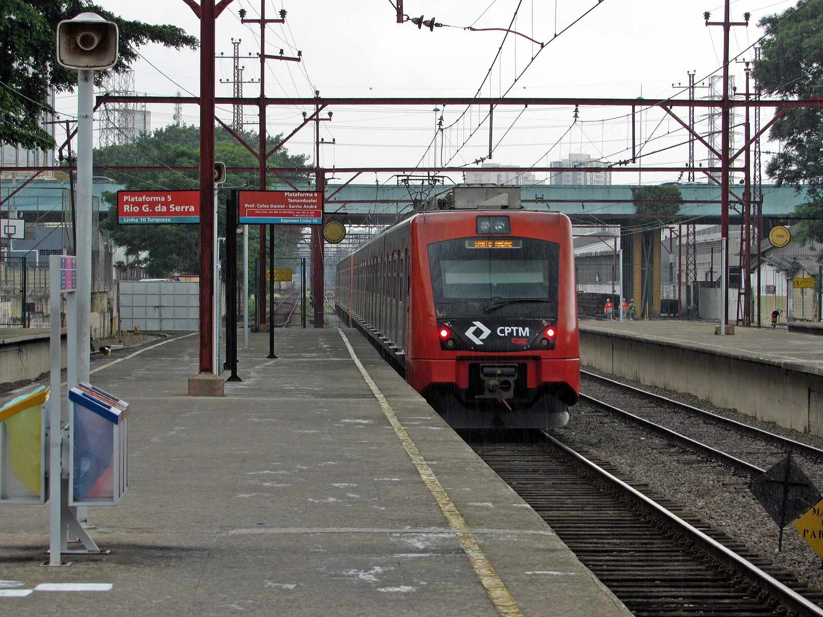 Foto: (Jean Carlos/SP Sobre Trilhos) Para compartilhar esse texto utilize o link https://www.metrocptm.com.br/cptm-lanca-projeto-de-reforma-das-estacoes-sao-caetano-e-utinga/ ou as ferramentas oferecidas no artigo. Prestigie o trabalho original do autor