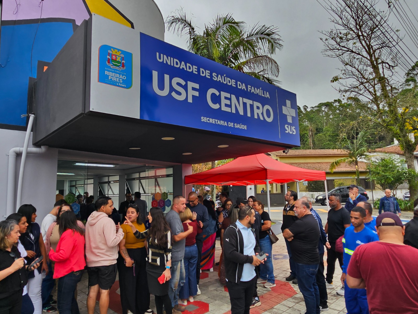Ribeirão Pires entrega nova sede do CAPS Adulto II e da USF Centro e alcança 50% das unidades revitalizadas na Atenção Básica