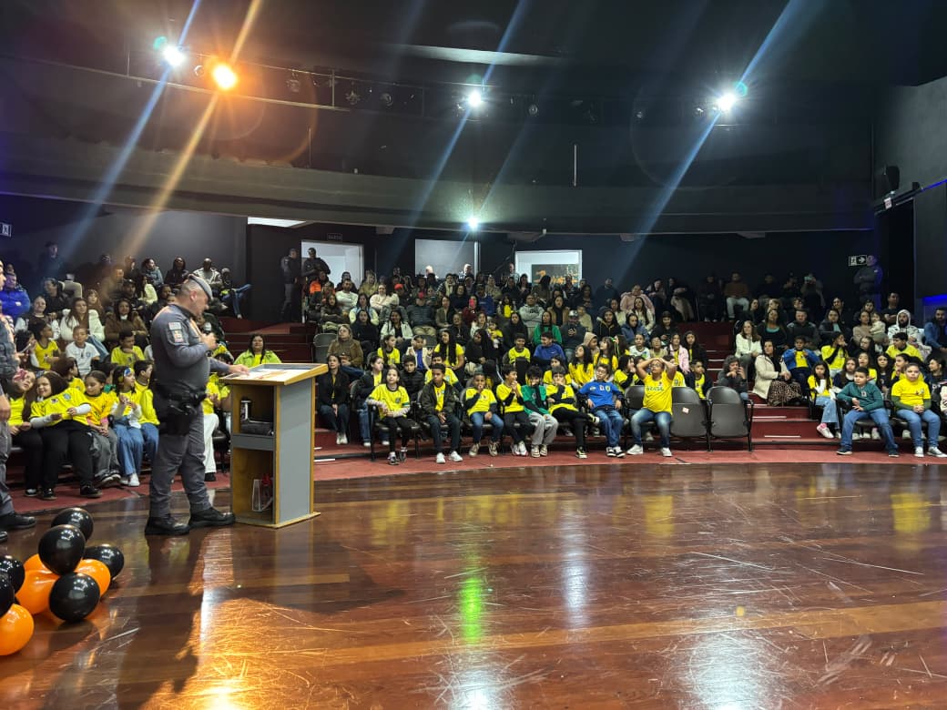 Ribeirão Pires celebra formatura do Proerd com mais de 200 alunos
