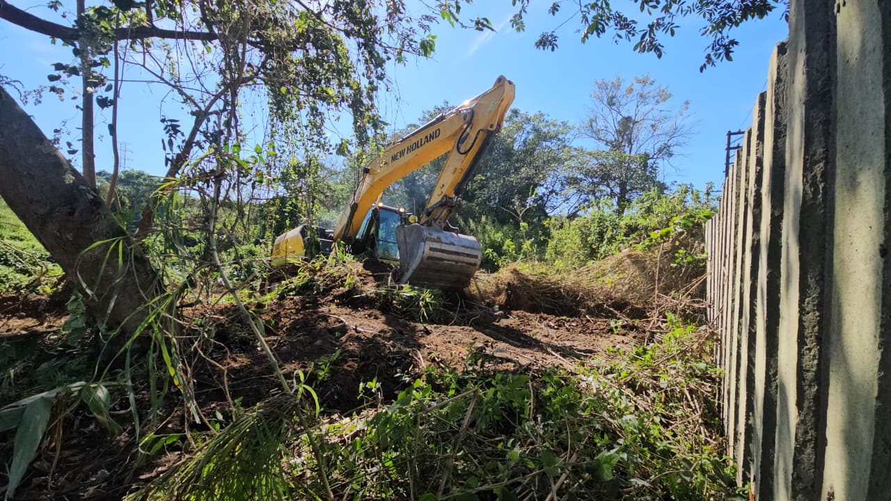 Zeladoria e Manutenção Urbana de Ribeirão Pires intensifica serviços em diversos bairros