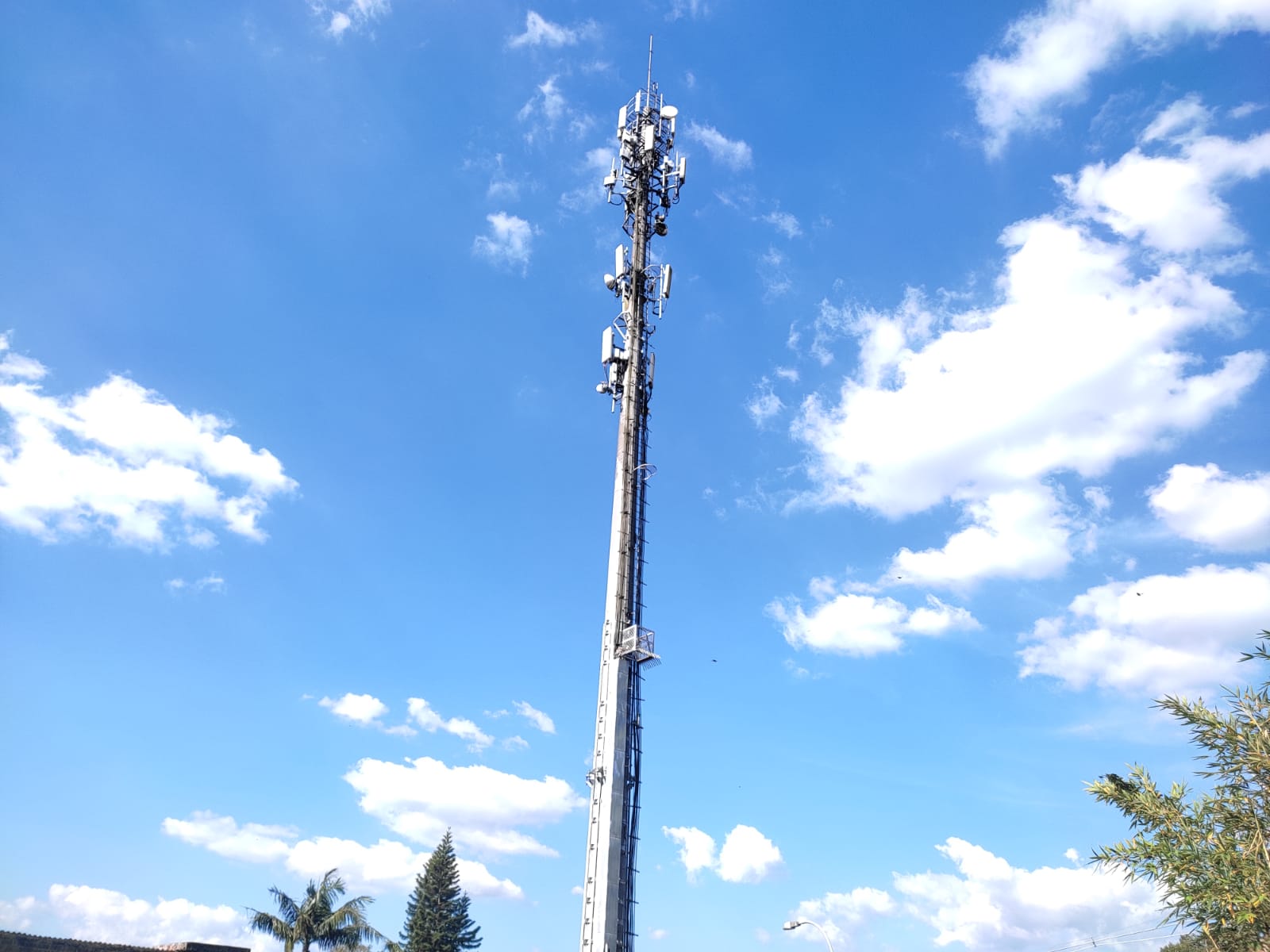 Lei das Antenas prepara o município para a chegada da tecnologia 5G. (Foto: Fernando Henrique)