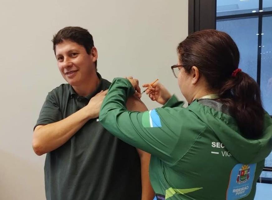  Vacinação contra a gripe avança em pontos estratégicos e empresas de Ribeirão Pires