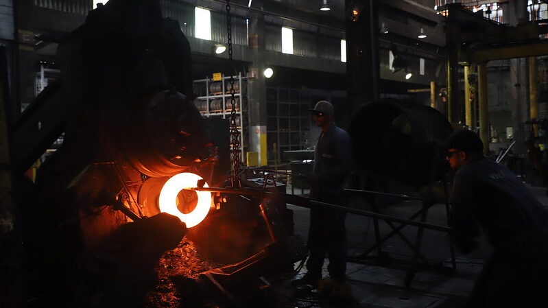 Setor industrial puxou crescimento, com saldo positivo de 575 vagas em 2024