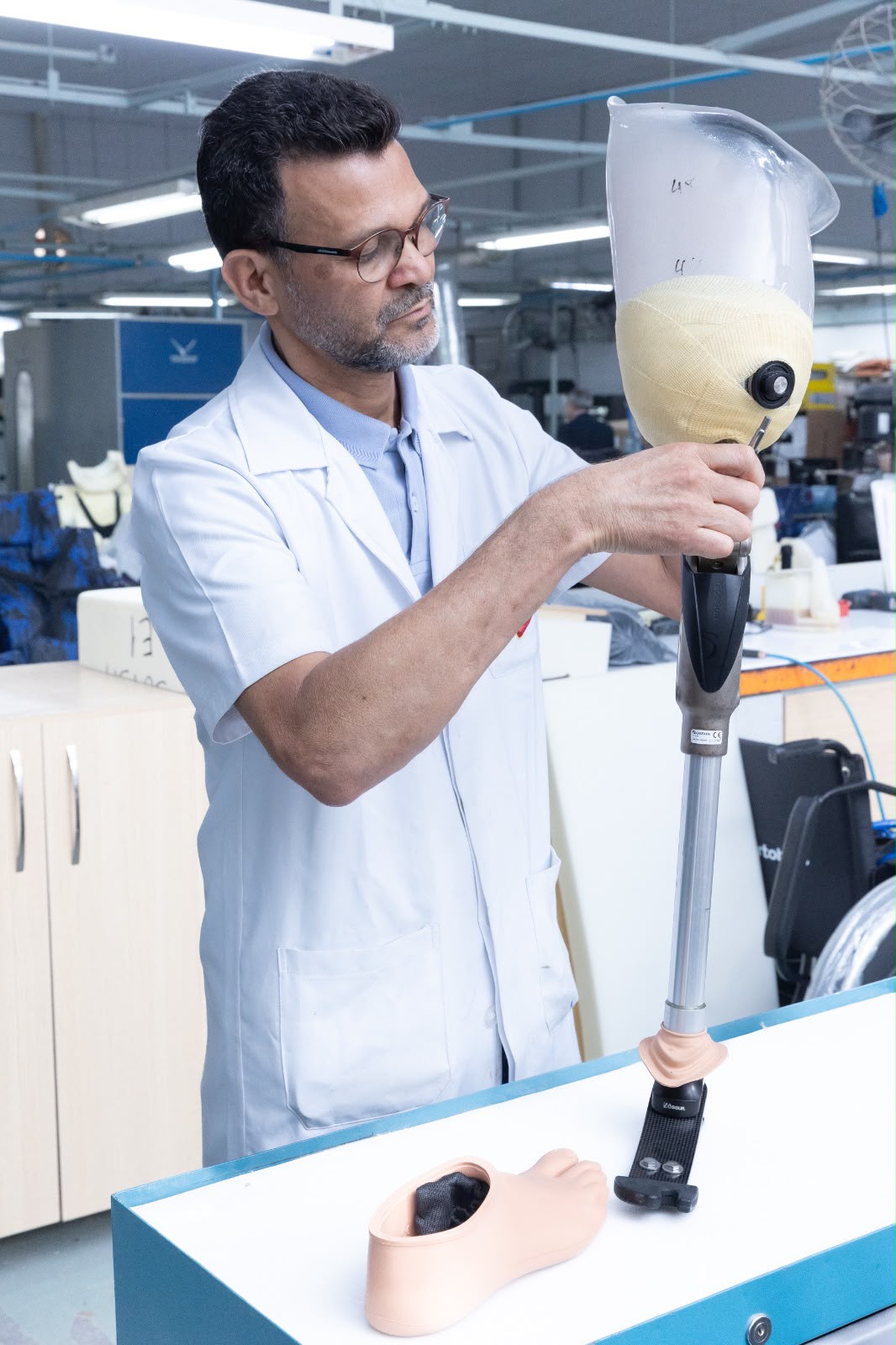 Braskem doa 17 toneladas de resina para ampliar produção de órteses e próteses da AACD