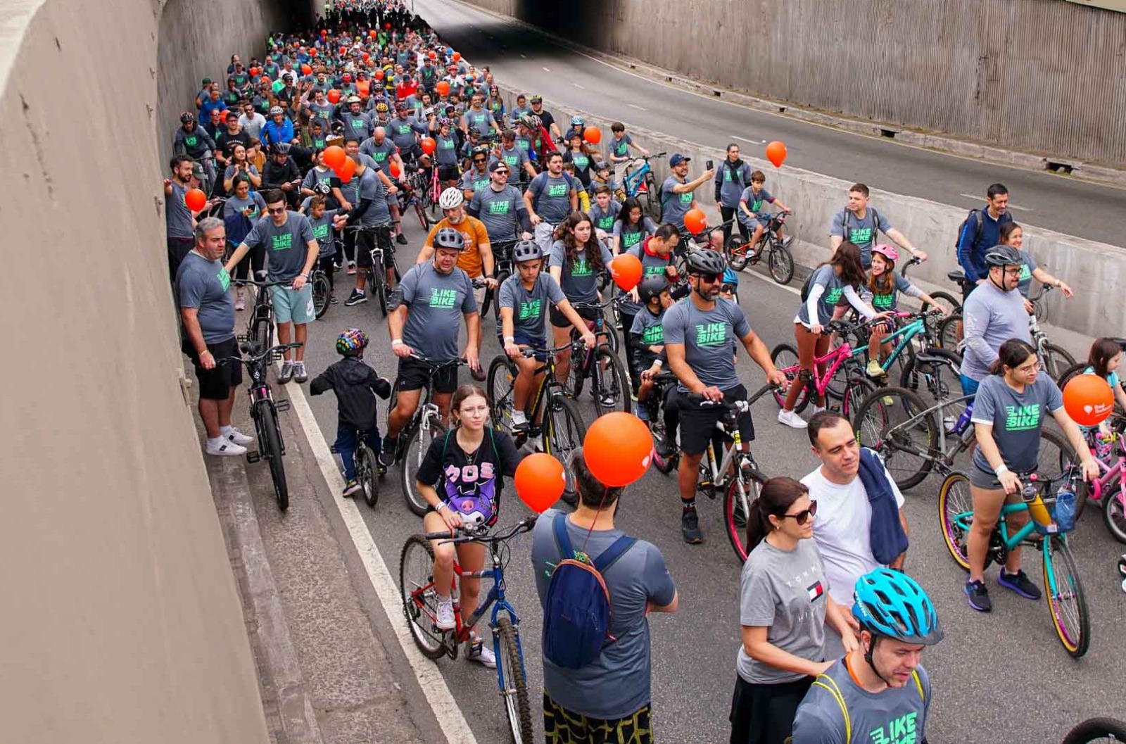 Colégio ARBOS promove passeio ciclístico para reunir famílias no mês dos pais