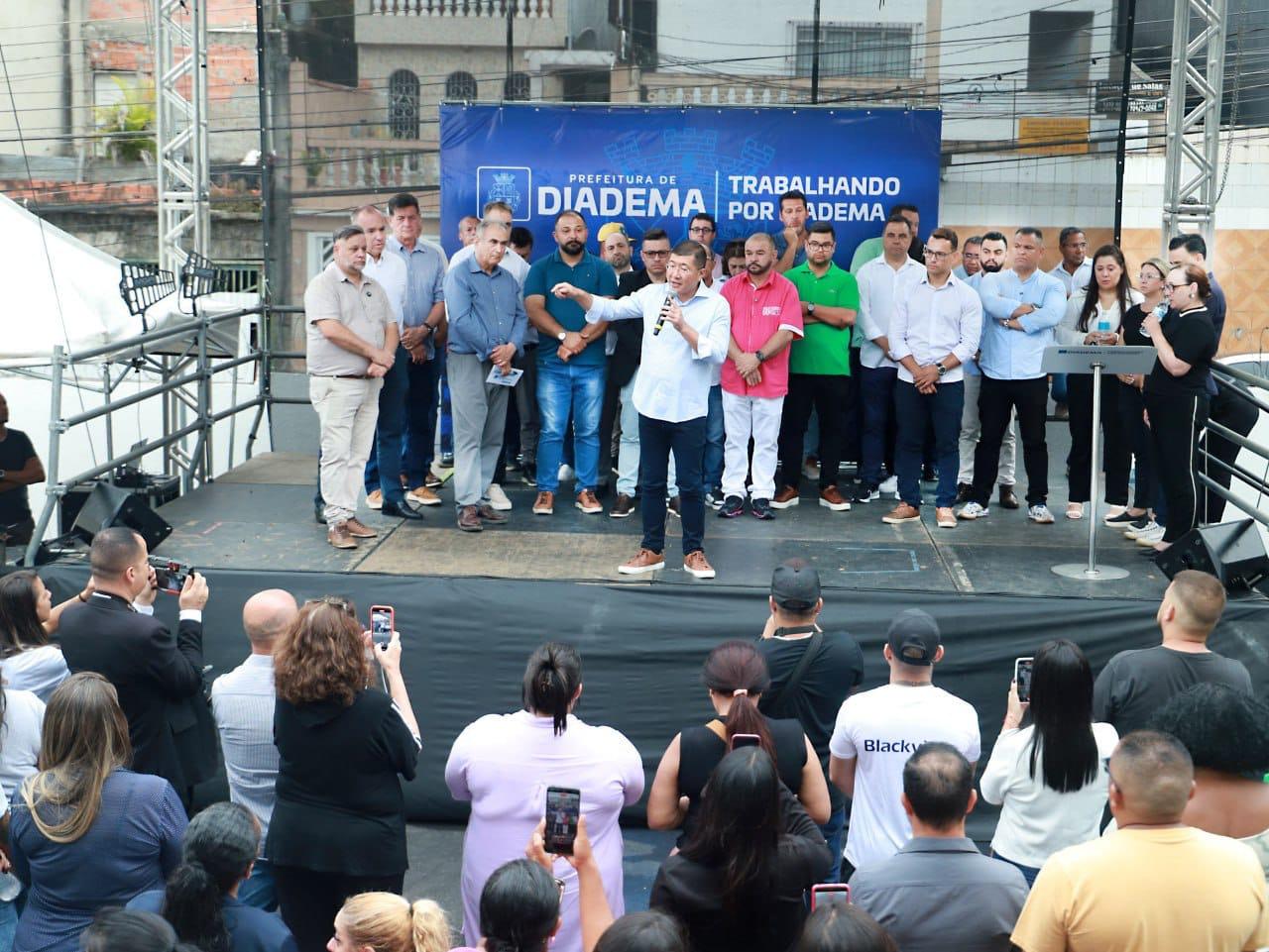 Entrega da primeira fase de reforma do Cemitério Municipal é marcada pela emoção