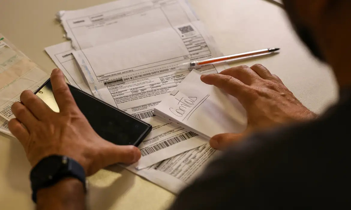 Inadimplência cresce no Grande ABC, mas queda nas dívidas bancárias sinaliza possível impacto do Desenrola 2.0
