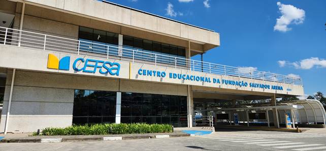 Foto: Acervo Institucional_ Fachada do Centro Educacional da Fundação Salvador Arena.