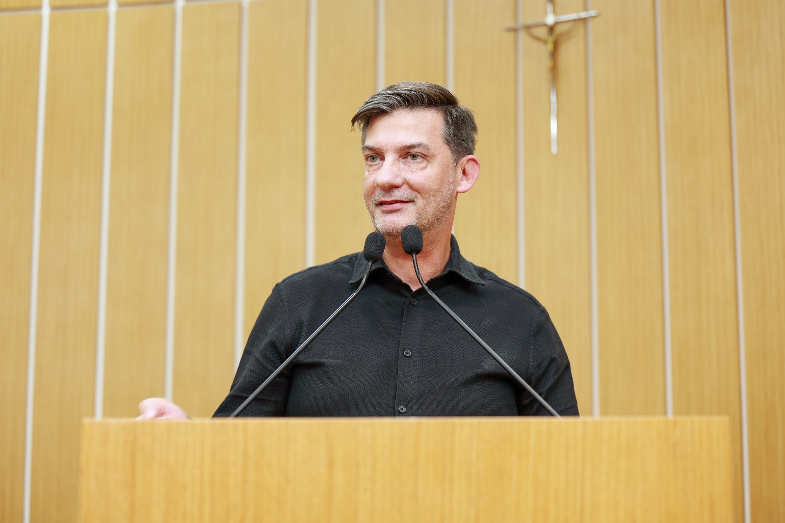 Welbe Macedo sugere jardins suspensos e coberturas verdes em São Caetano